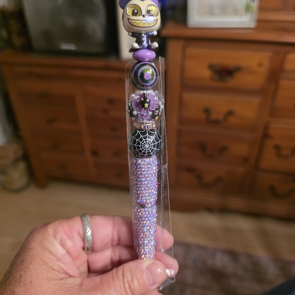 Nightmare Before Christmas Full Rhinestone Pens - Picture 2 of 10